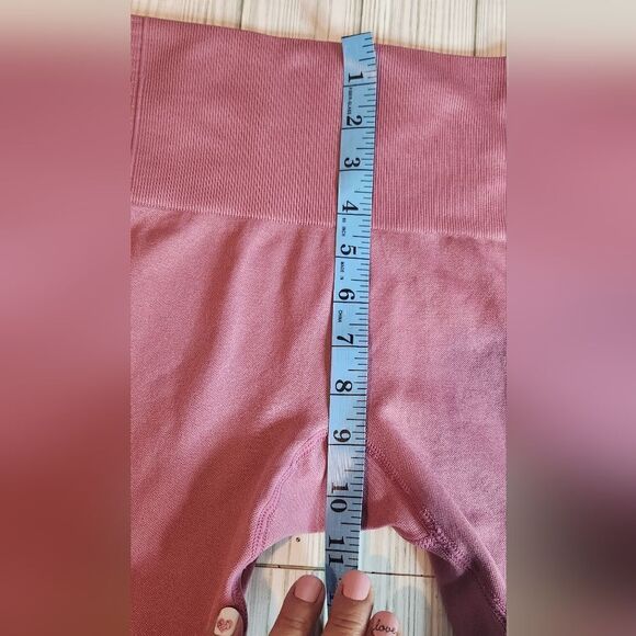 Gymshark Women's Energy+  Pink Rose Seamless Leggings Size S - Picture 9 of 16